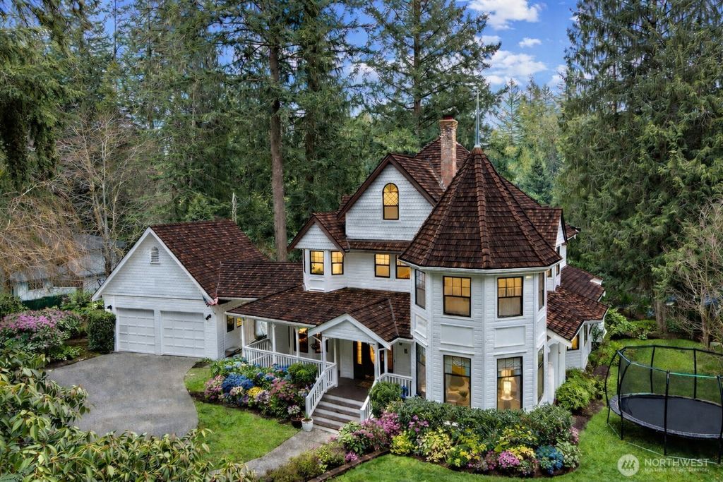 Photo of 19524 230TH Avenue NE, Woodinville, WA 98077 (MLS # 2473400)