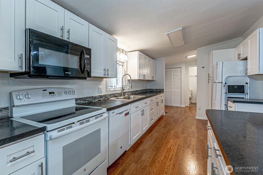 Photo of 2412 S 371st Street #46, Federal Way, WA 98003 (MLS # 2475522)