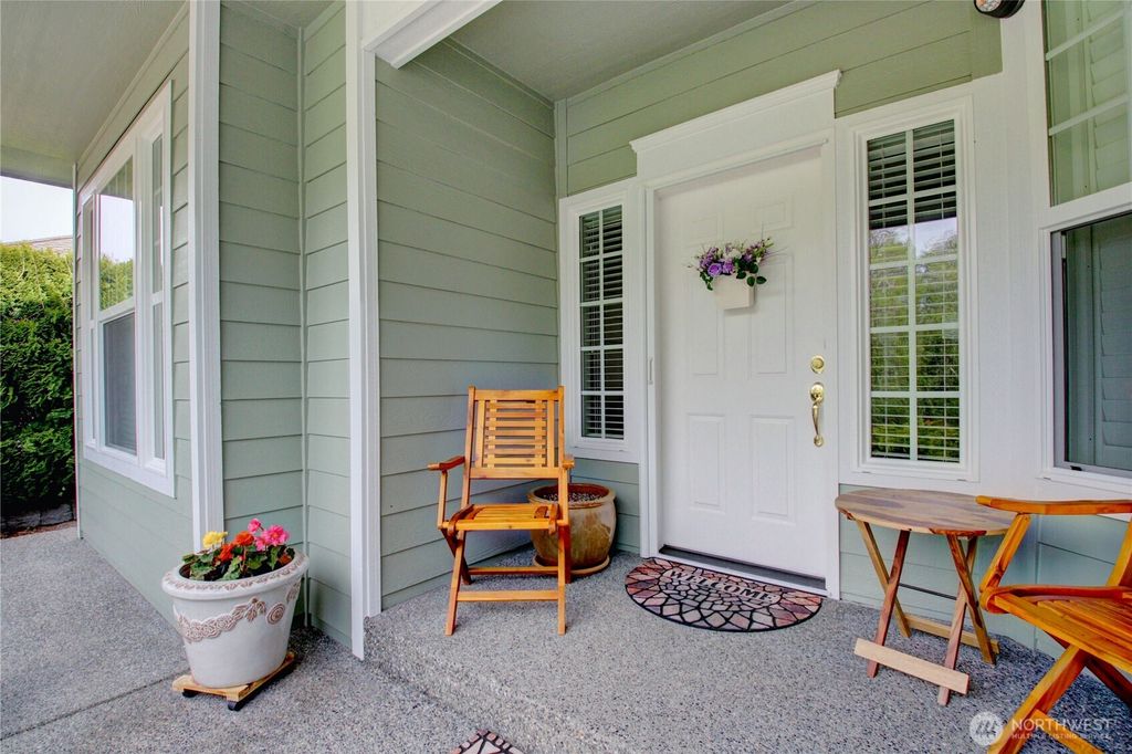 Photo of 4304 Landmark Drive, Mount Vernon, WA 98274 (MLS # 2511855)