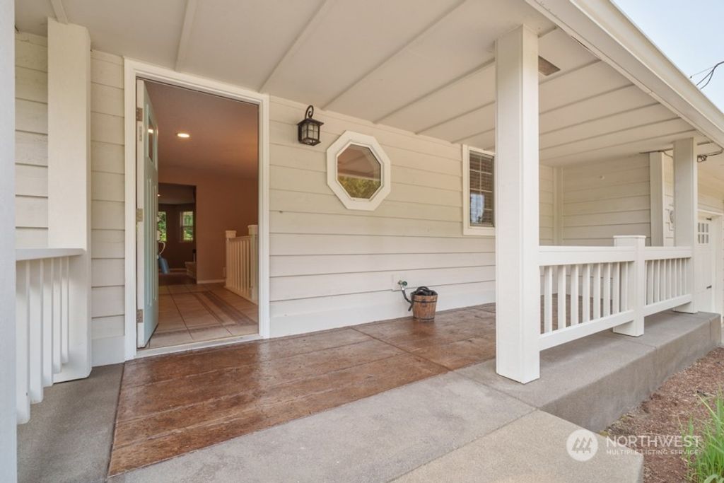 Photo of 23855 SE 472nd Street, Enumclaw, WA 98022 (MLS # 2069498)