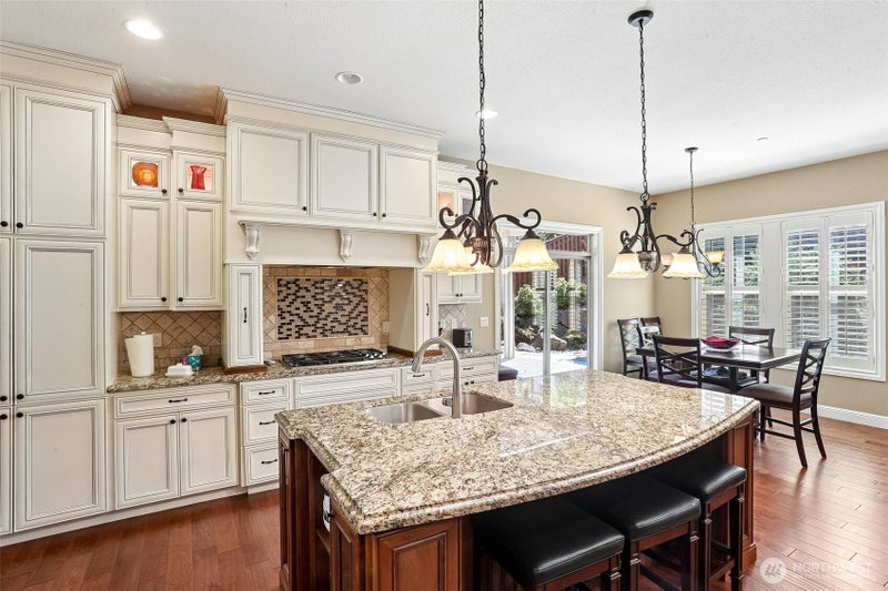 1010 NW 44th Avenue