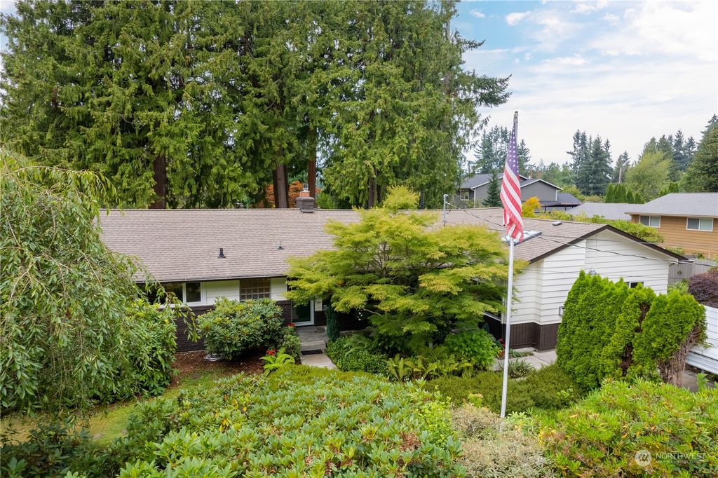 Photo of 20420 85th Place W, Edmonds, WA 98026 (MLS # 2158916)