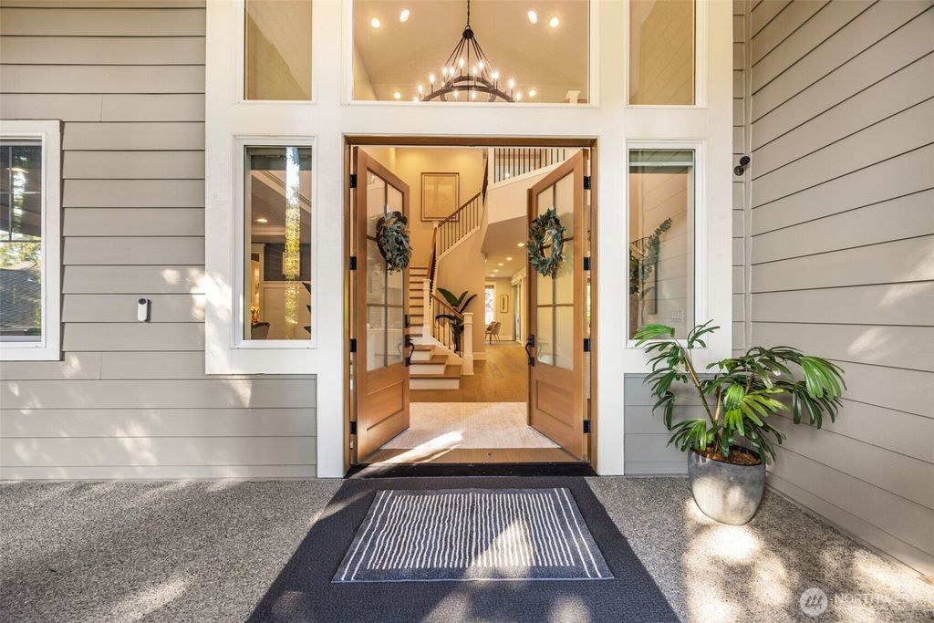 Photo of 5207 Isola Place NW, Issaquah, WA 98027 (MLS # 2438598)