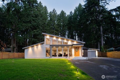 Photo of 18002 SE 146th Street, Renton, WA 98059 (MLS # 2510146)