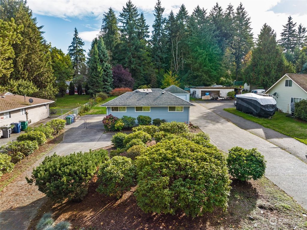 Photo of 4427 S 160th Street, Tukwila, WA 98188 (MLS # 2173046)
