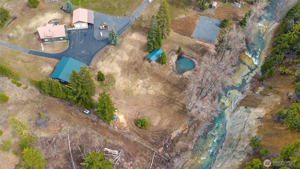 Photo of 4010 Teanaway Middle Fork Rd Rd, Cle Elum, WA 98922 (MLS # 2586833)