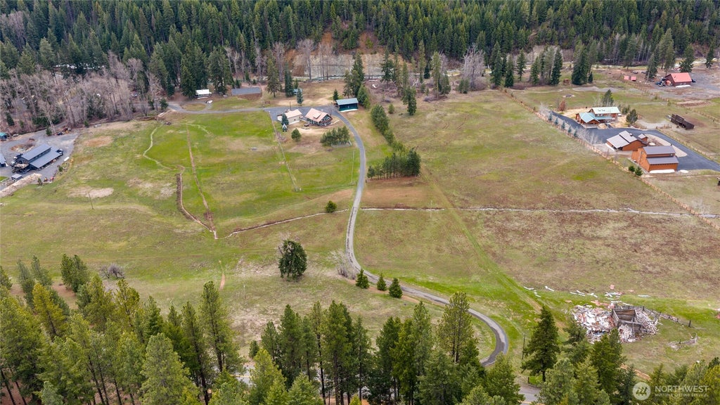 Photo of 4010 Teanaway Middle Fork Rd Rd, Cle Elum, WA 98922 (MLS # 2586833)