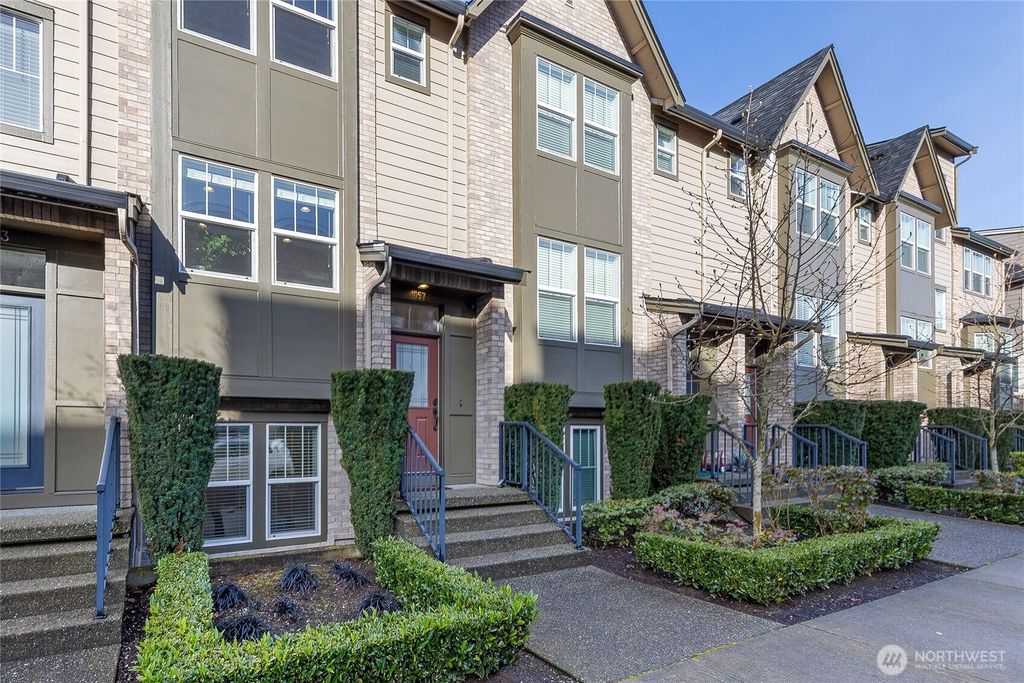 Photo of 1057 10th Avenue NE #2.5, Issaquah, WA 98029 (MLS # 2347257)