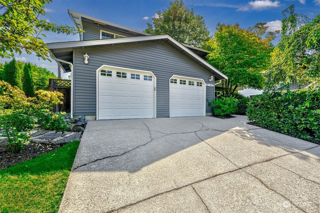 Photo of 14634 128th Avenue NE, Woodinville, WA 98072 (MLS # 2273273)