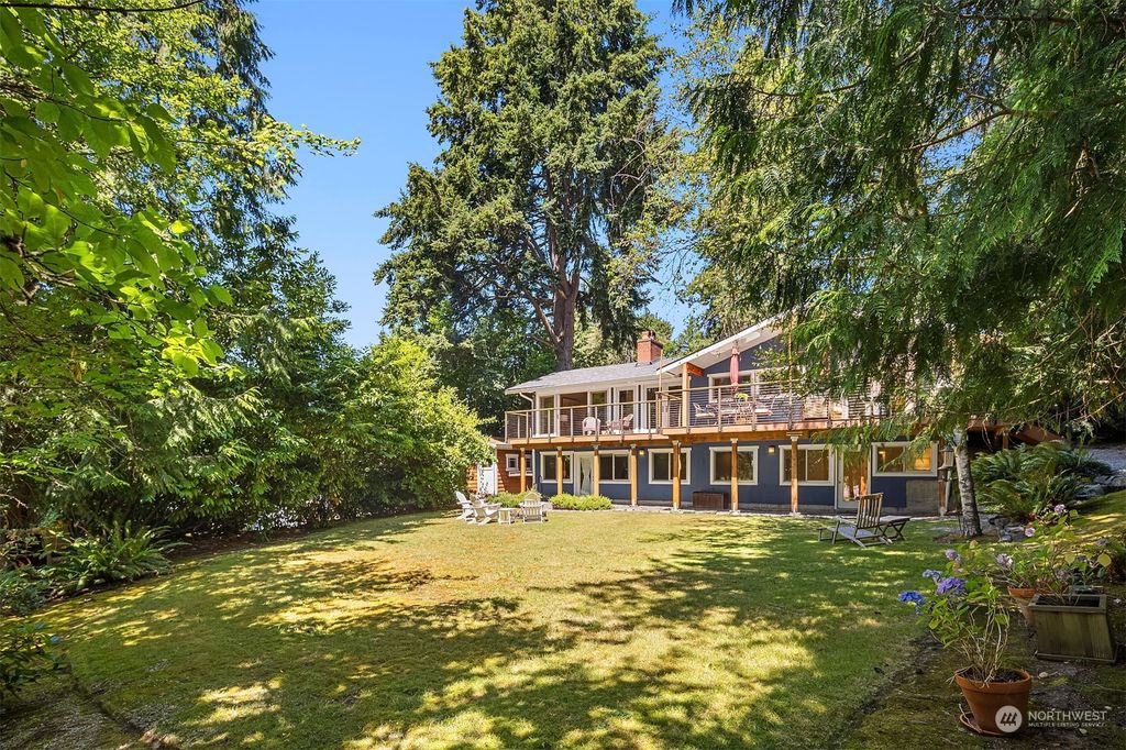 Photo of 16707 NE 89th Street, Redmond, WA 98052 (MLS # 2265502)