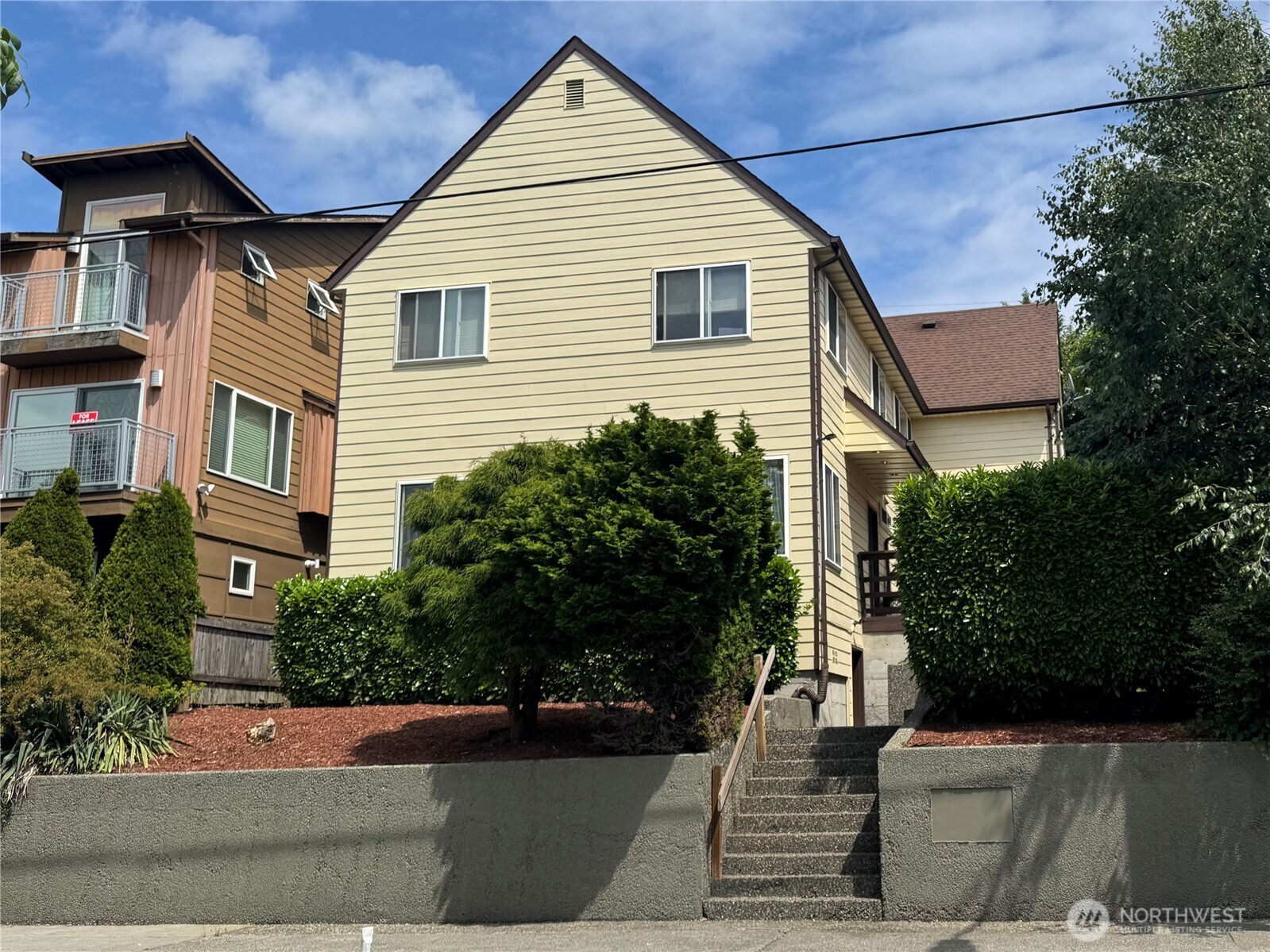 5210 11th Avenue NE