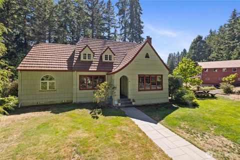 Photo of 7776 Fragaria Road, Olalla, WA 98359 (MLS # 2419756)