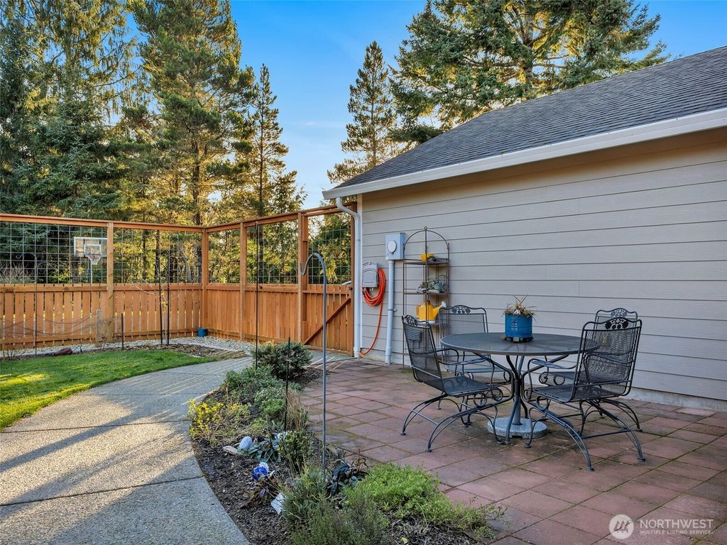 Photo of 18215 Mill Lane, Long Beach, WA 98631 (MLS # 2471656)