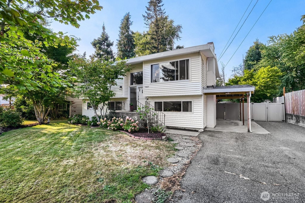 Photo of 1421 218th Street SW, Lynnwood, WA 98036 (MLS # 2574482)