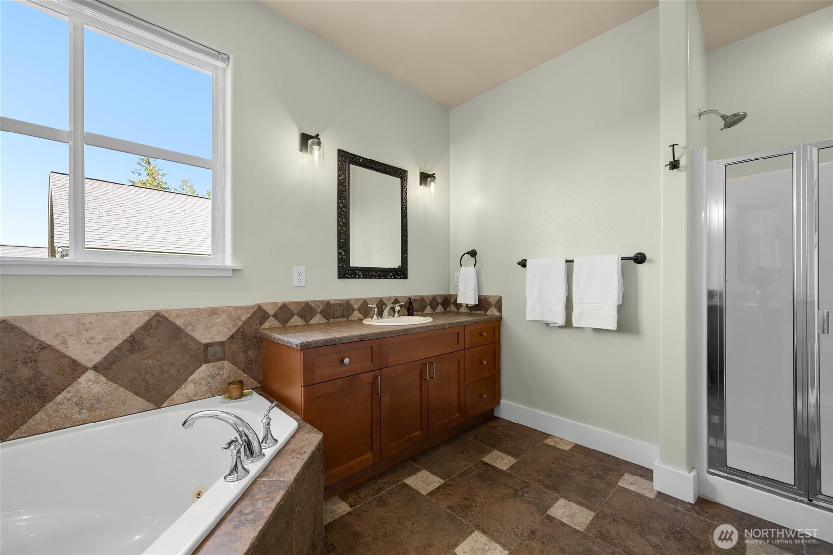 Bellingham, Washington 98229, United States, 3 Bedrooms Bedrooms, ,3 BathroomsBathrooms,Residential,Active,125897