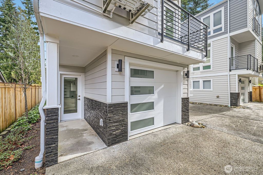 Photo of 18331 1st Avenue NE, Shoreline, WA 98155 (MLS # 2482219)