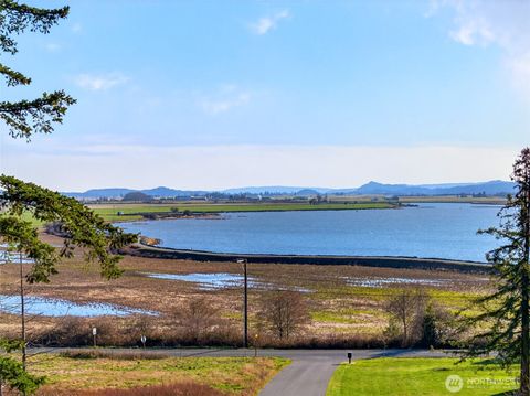 5 Bayside Terrace Drive Mount Vernon WA 98273