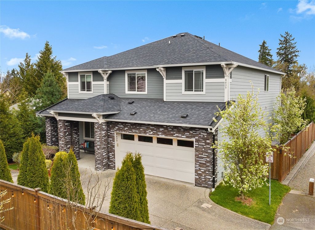 Photo of 8439 NE 146th Street, Kenmore, WA 98028 (MLS # 2214724)