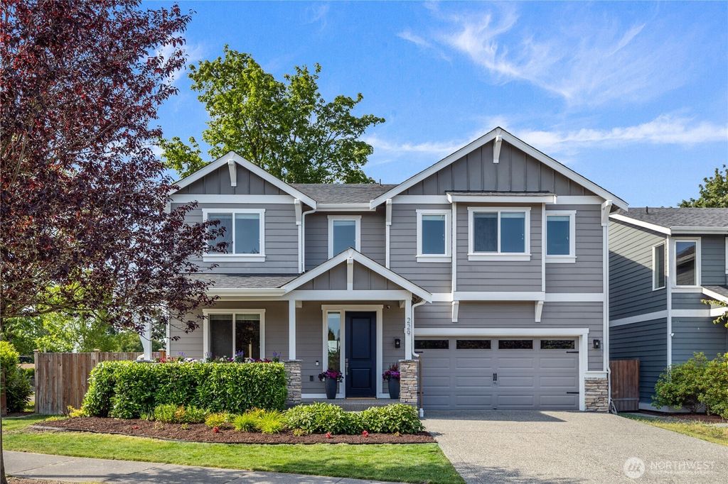 Photo of 229 205th Place SW, Lynnwood, WA 98036 (MLS # 2394816)