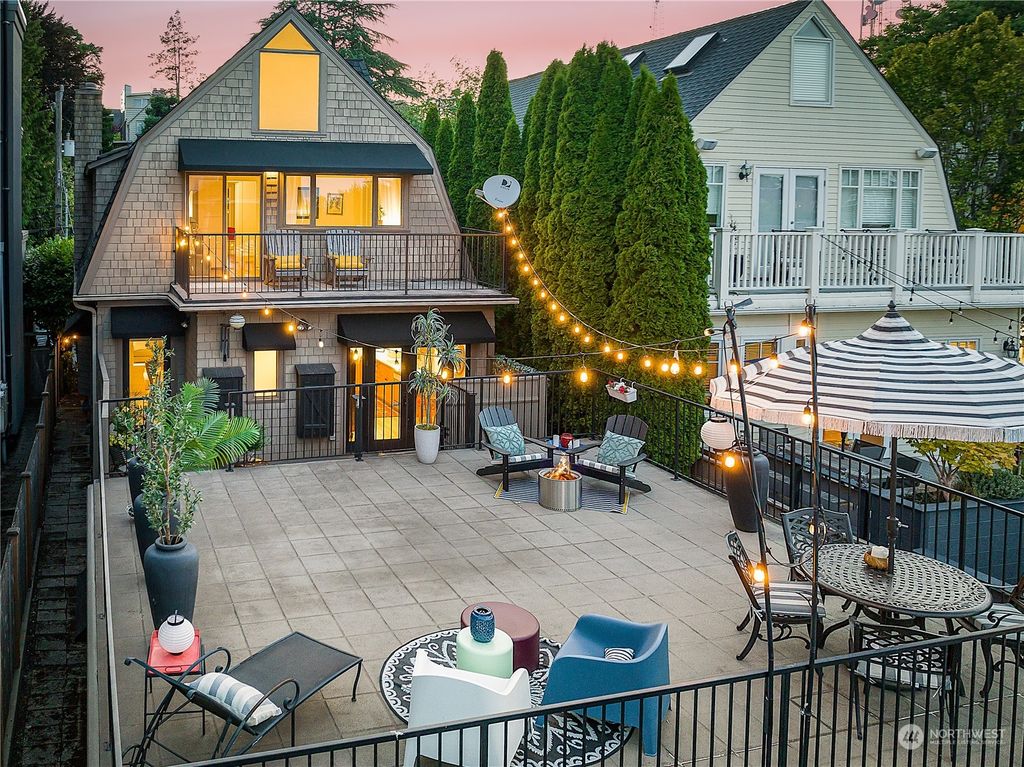 Photo of 1232 2nd Avenue N, Seattle, WA 98109 (MLS # 2136481)