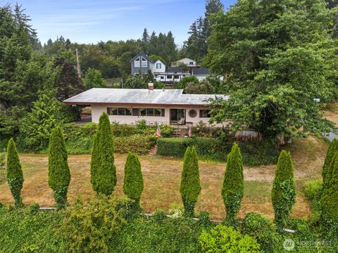 Photo of 431 B Street, South Bend, WA 98586 (MLS # 2421102)