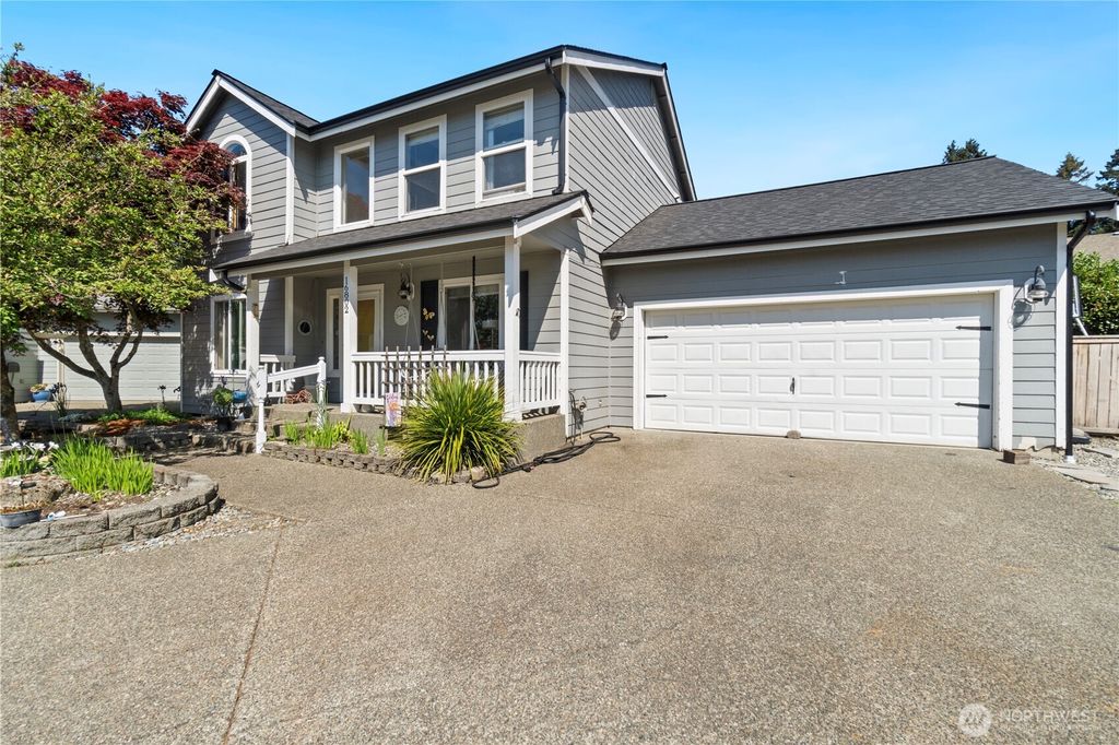 Photo of 16802 129th Avenue E, Puyallup, WA 98374 (MLS # 2518343)