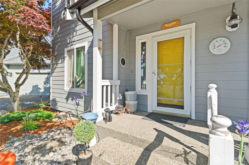 Photo of 16802 129th Avenue E, Puyallup, WA 98374 (MLS # 2518343)