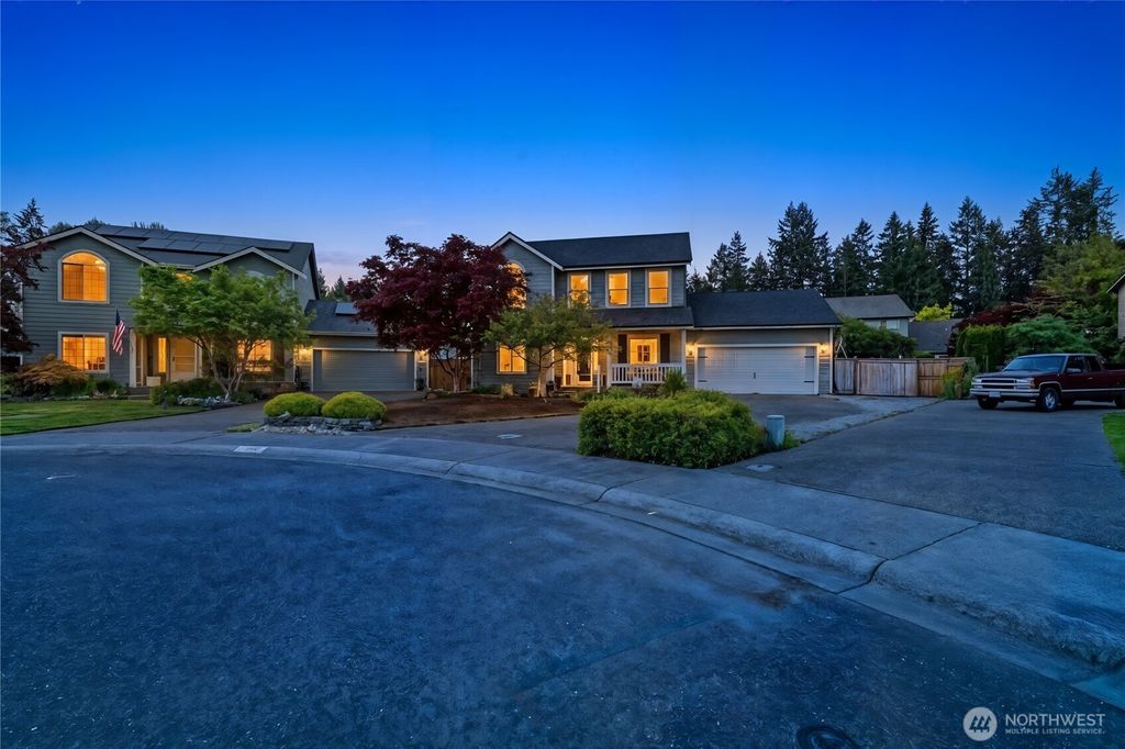 Photo of 16802 129th Avenue E, Puyallup, WA 98374 (MLS # 2518343)