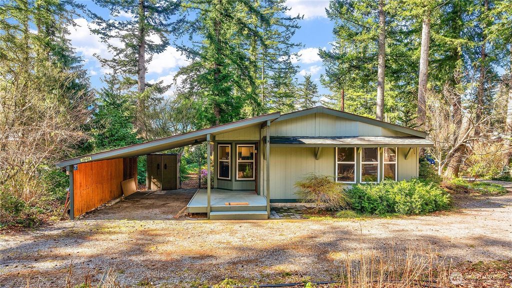 Photo of 15933 Goldbar Drive, Gold Bar, WA 98251 (MLS # 2501507)
