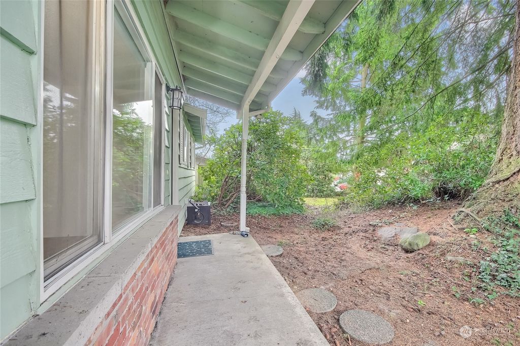 Photo of 5419 172nd Place SW, Lynnwood, WA 98037 (MLS # 2188441)