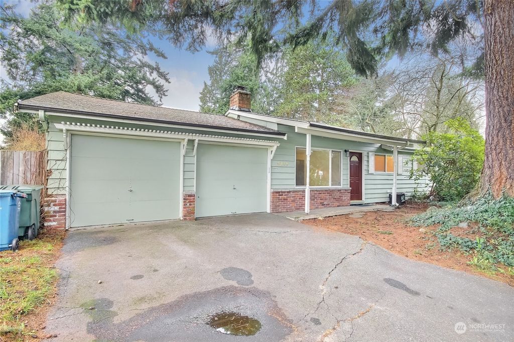 Photo of 5419 172nd Place SW, Lynnwood, WA 98037 (MLS # 2188441)
