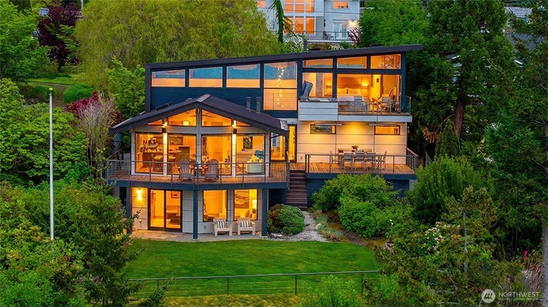 838 Sundown Lane