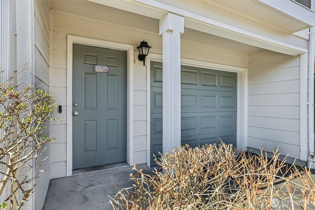 Photo of 3116 164th Street SW #1005, Lynnwood, WA 98087 (MLS # 2487678)