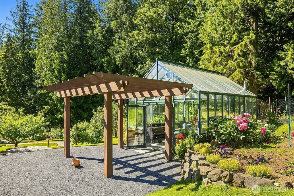 listing image 9365679308956375326