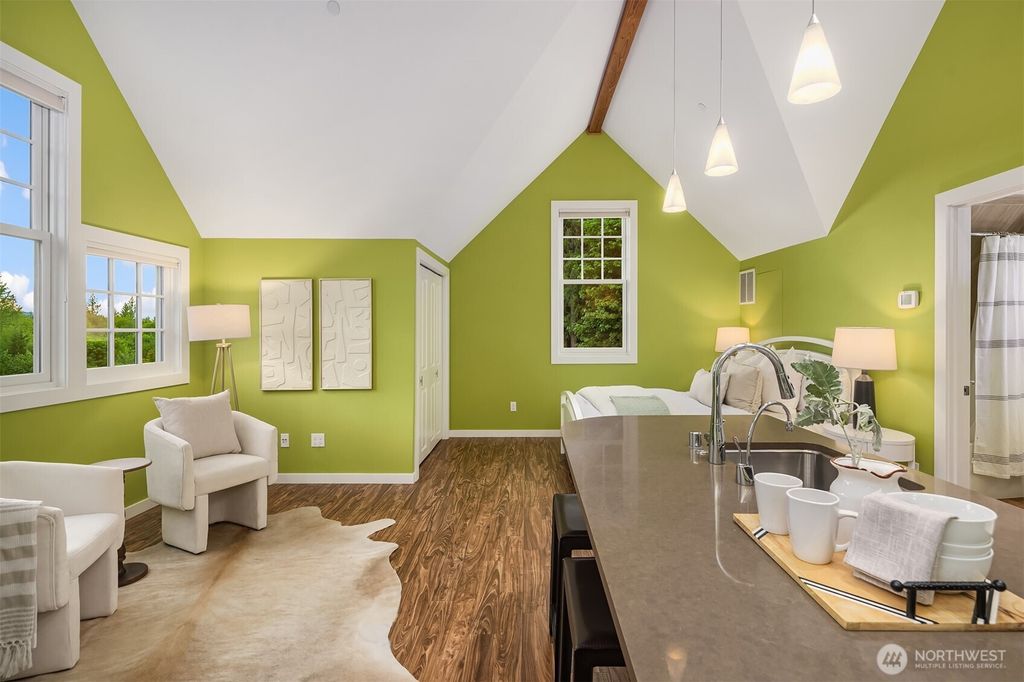 listing image 9361288310215394822