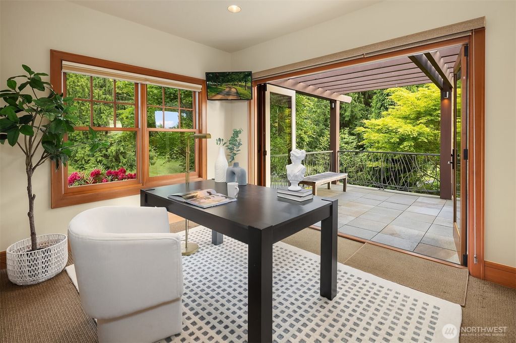 listing image 9361965923665257675
