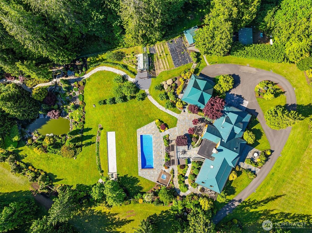 listing image 9369491584376467726