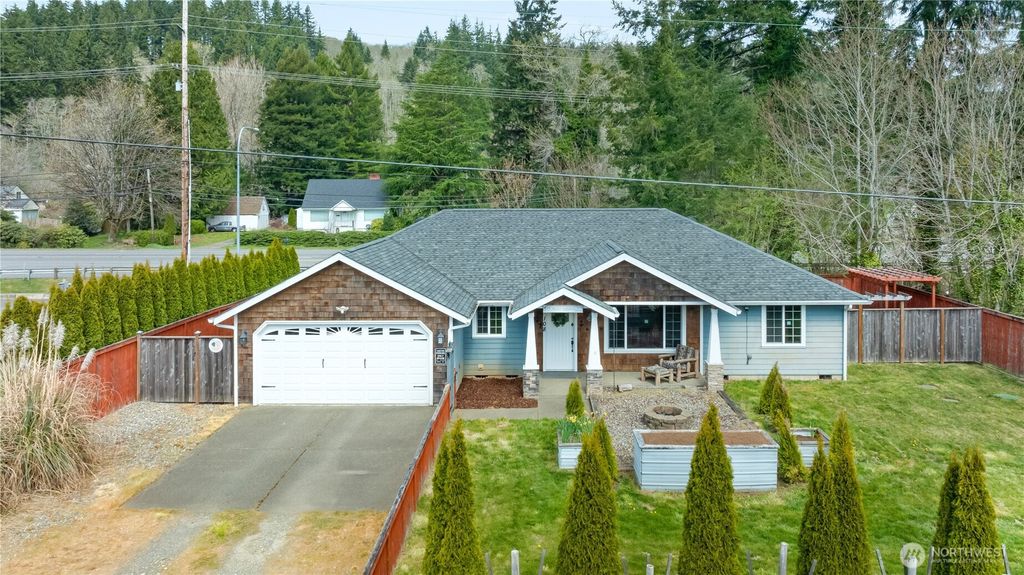 Photo of 108 Old Hill Road, Aberdeen, WA 98520 (MLS # 2496991)