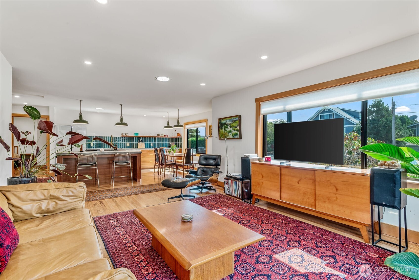 1738 Washington Street