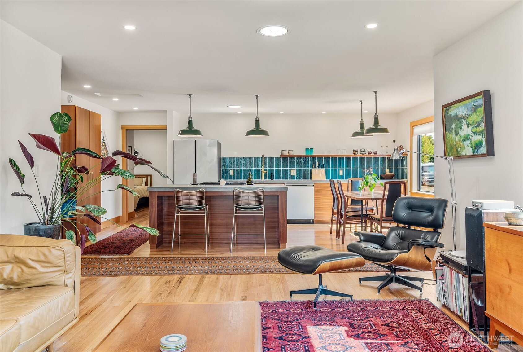 1738 Washington Street