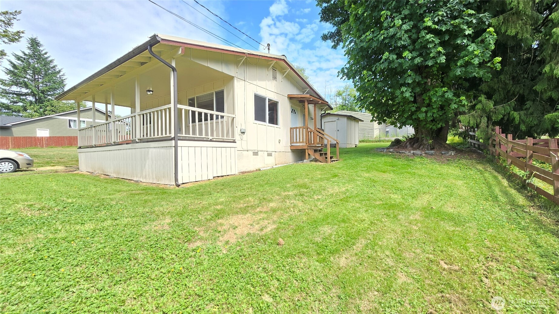 362 Lakeside Drive