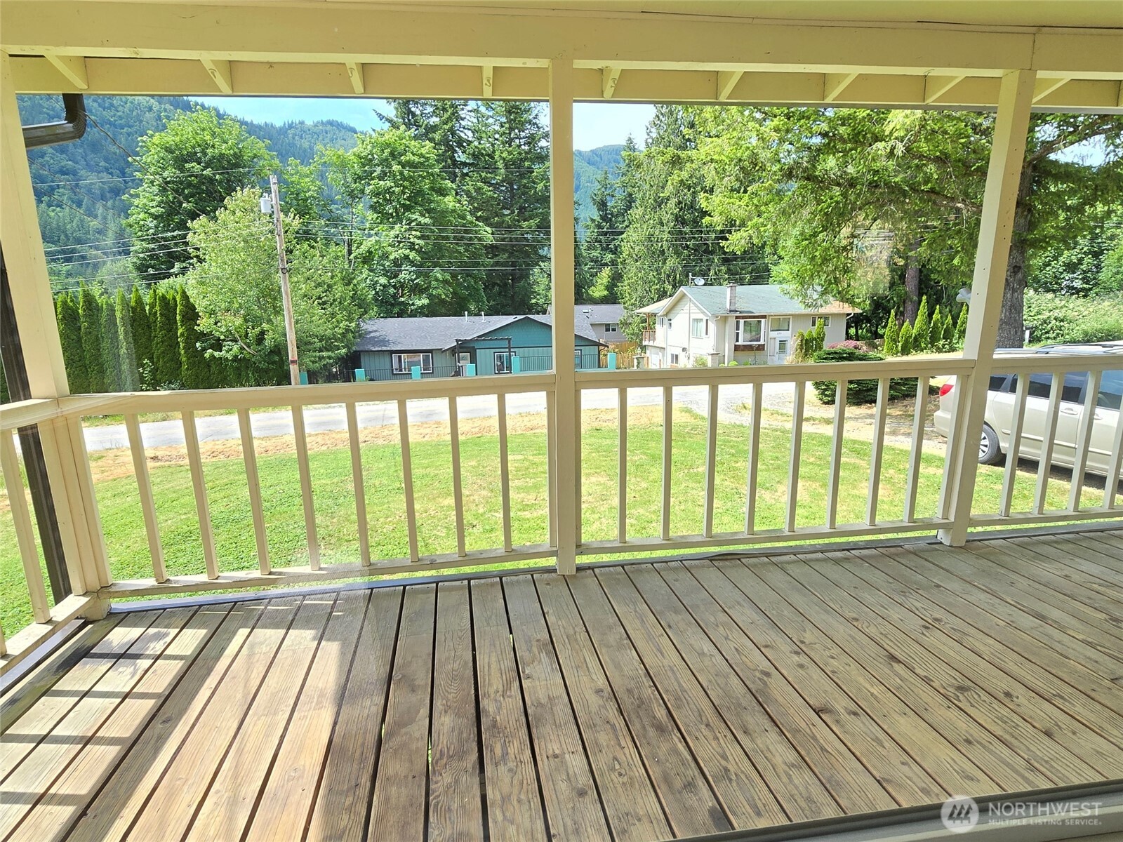 362 Lakeside Drive