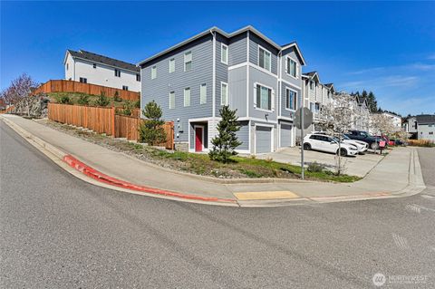 Photo of 10001 Kings Landing Avenue NW, Bremerton, WA 98311 (MLS # 2494087)