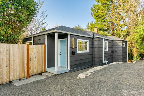 Photo of 120 Tracy Avenue N, Port Orchard, WA 98366 (MLS # 2502884)