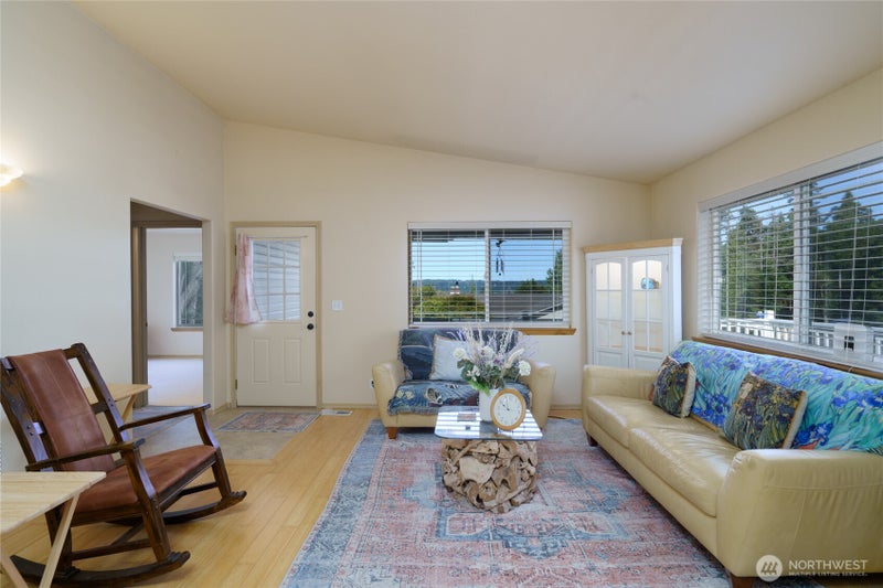 744 Shelter Bay Dr
