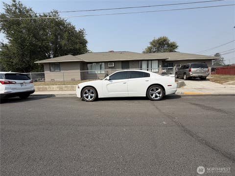 Photo of 915 SE 4TH AVE AVE, Quincy, WA 98848 (MLS # 2568188)