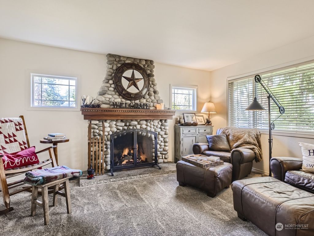 Photo of 32729 SE 44th Street, Fall City, WA 98024 (MLS # 2053041)