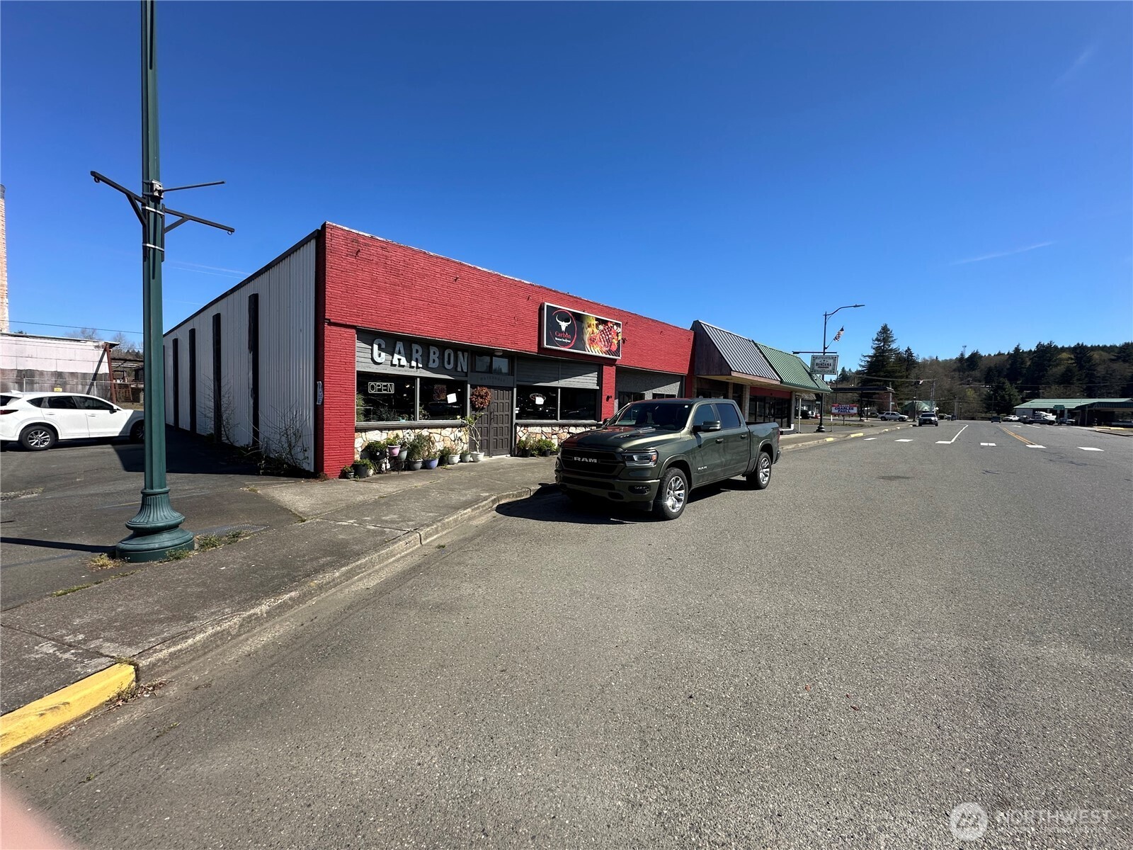 200 W Simpson Avenue