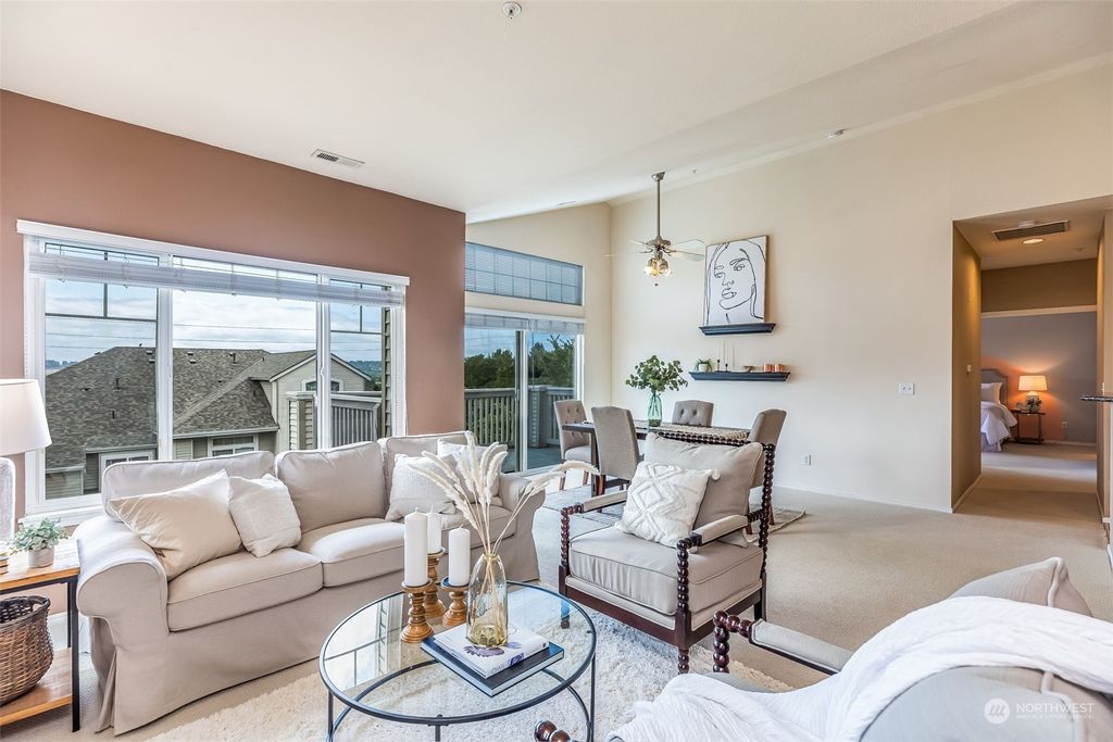 Photo of 440 S 51st Court #C301, Renton, WA 98055 (MLS # 2127950)