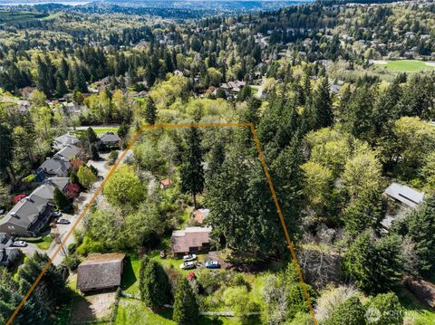 Photo of 6302 164th Avenue SE, Bellevue, WA 98060 (MLS # 2527437)
